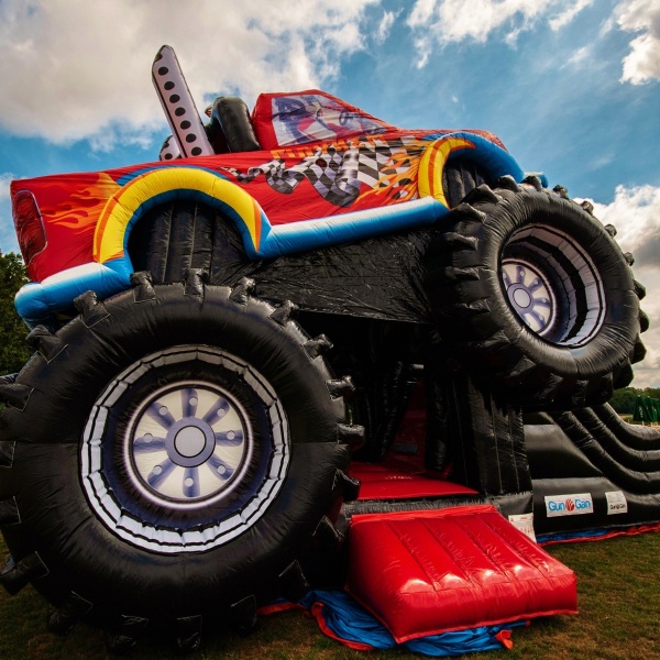 Φουσκωτό Monster Truck - τσουλήθρα